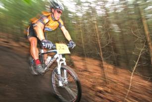 1. závod v Červeném Kostelci