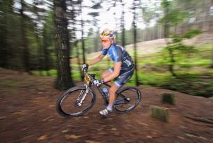 1. závod v Červeném Kostelci