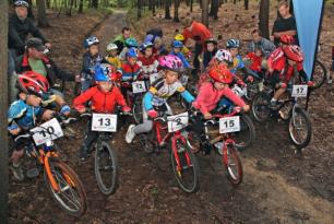 1. závod v Červeném Kostelci